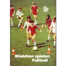 Mädchen spielen Fußball (1981)  - DFB (Deutscher Fußball-Bund)